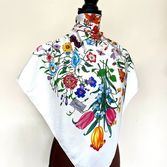 New Gucci Scarf Iconic Flora One Print Multicolor White Silk Wrap - Picture 1 of 12